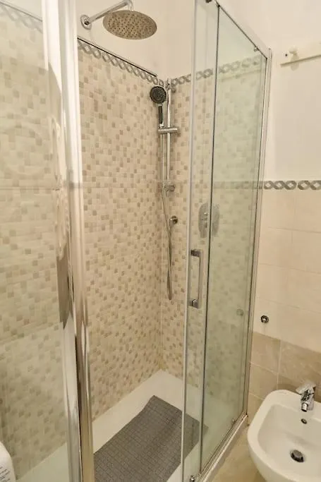 Modern Apartment - Near Isola Distric And Centrale Milán Italia